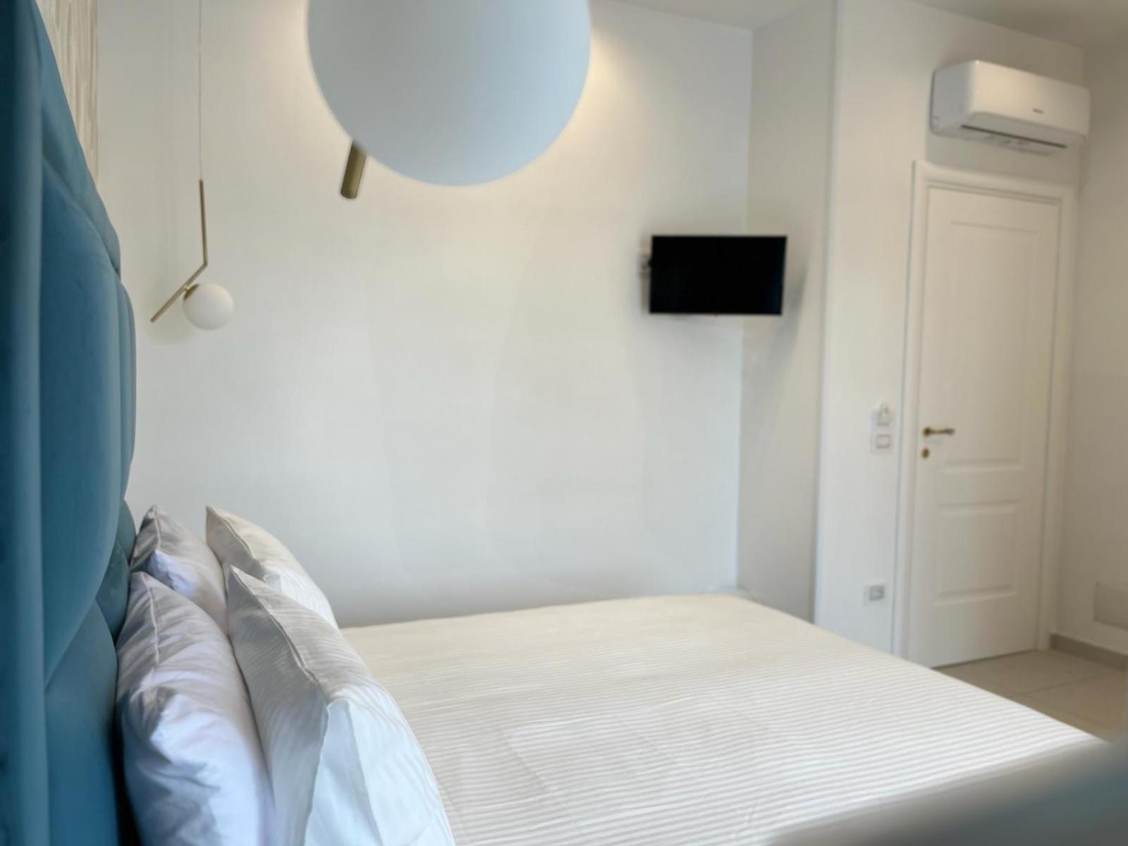 Luxury Masaniello Hotel Napoli Bagian luar foto