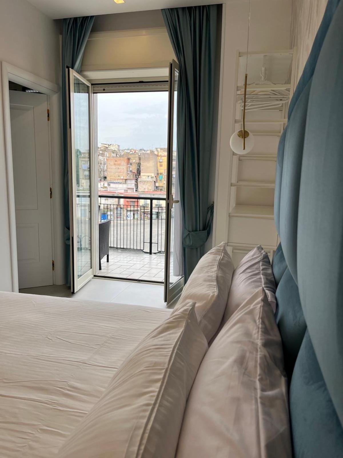 Luxury Masaniello Hotel Napoli Bagian luar foto