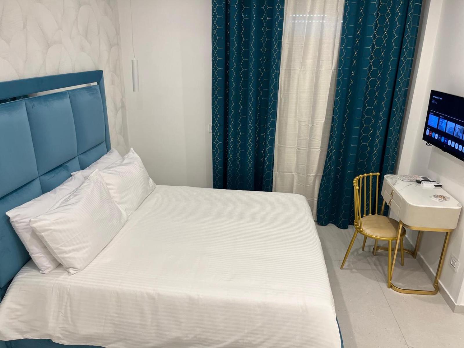 Luxury Masaniello Hotel Napoli Bagian luar foto